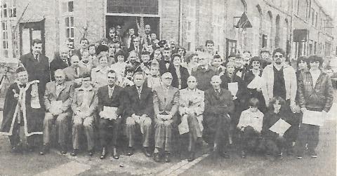 26./27. März 1983 vor dem Gemeindehaus in Zillebeke